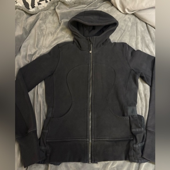 Vintage Lululemon Scuba Hoodie *Ruffled Up - Picture 3 of 13
